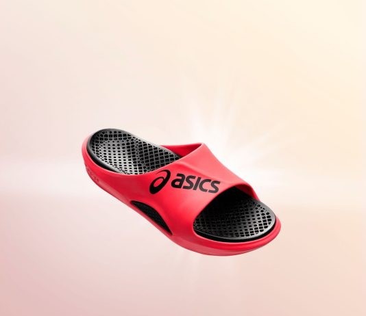 EXPERIENCE PLUSH COMFORT BEFORE AND AFTER YOUR RUN WITH THE ACTIBREEZE™ HYBRID SANDAL